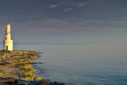 Faro_de_la_Savina la savina